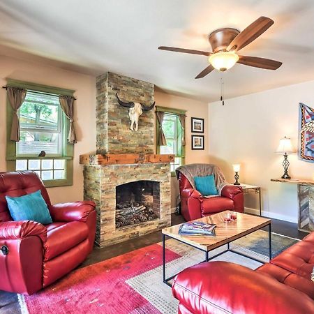Cozy Home With Media Room Short Walk To Taos Plaza! Εξωτερικό φωτογραφία