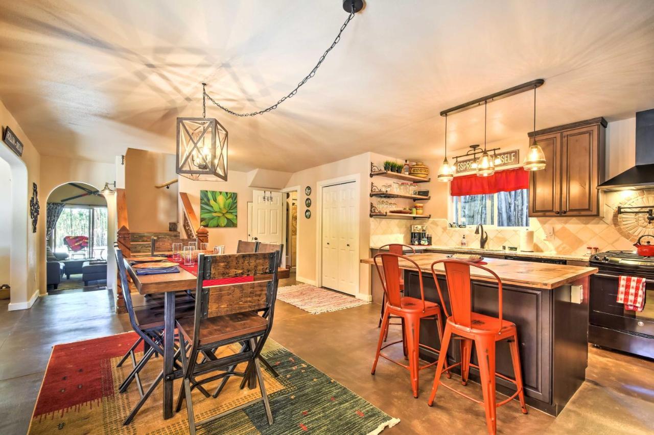 Cozy Home With Media Room Short Walk To Taos Plaza! Εξωτερικό φωτογραφία