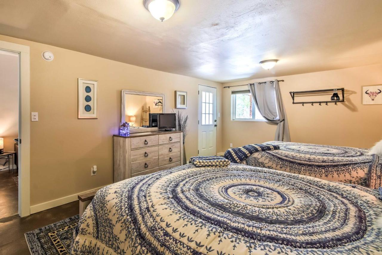 Cozy Home With Media Room Short Walk To Taos Plaza! Εξωτερικό φωτογραφία